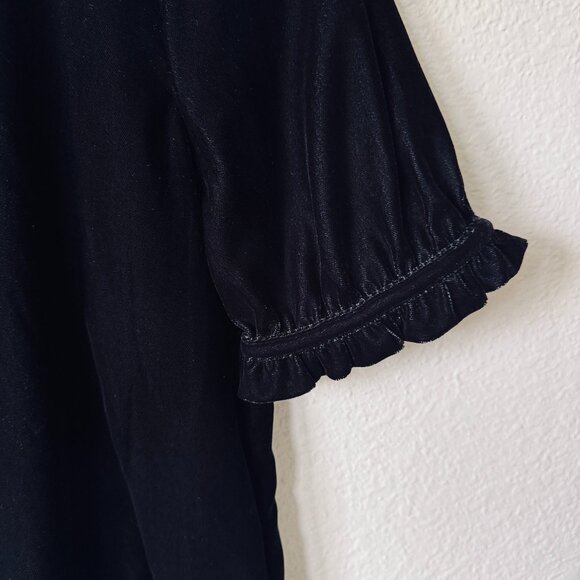 Gap Size XS Velveteen Top Ruffle Neckline Sleeve cuffs Keyhole Back Whimsigoth - Picture 12 of 16